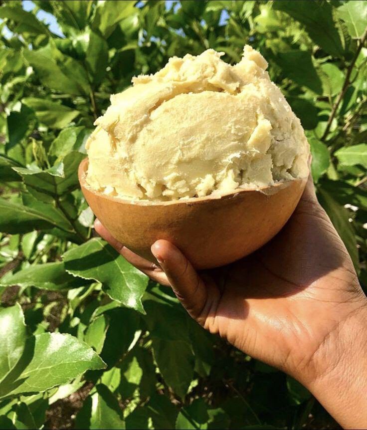 JaliahMayali's tweet photo. Did you know that pure, unrefined Shea Butter does more than just moisturize?
💋it boosts collagen production,helping to fade stretch marks and fine lines.
💋It has a natural SPF , protecting your skin from harsh UV rays. https://t.co/zo6STmntjG
