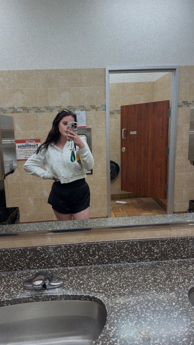 Emmy 💖👑 tweet media