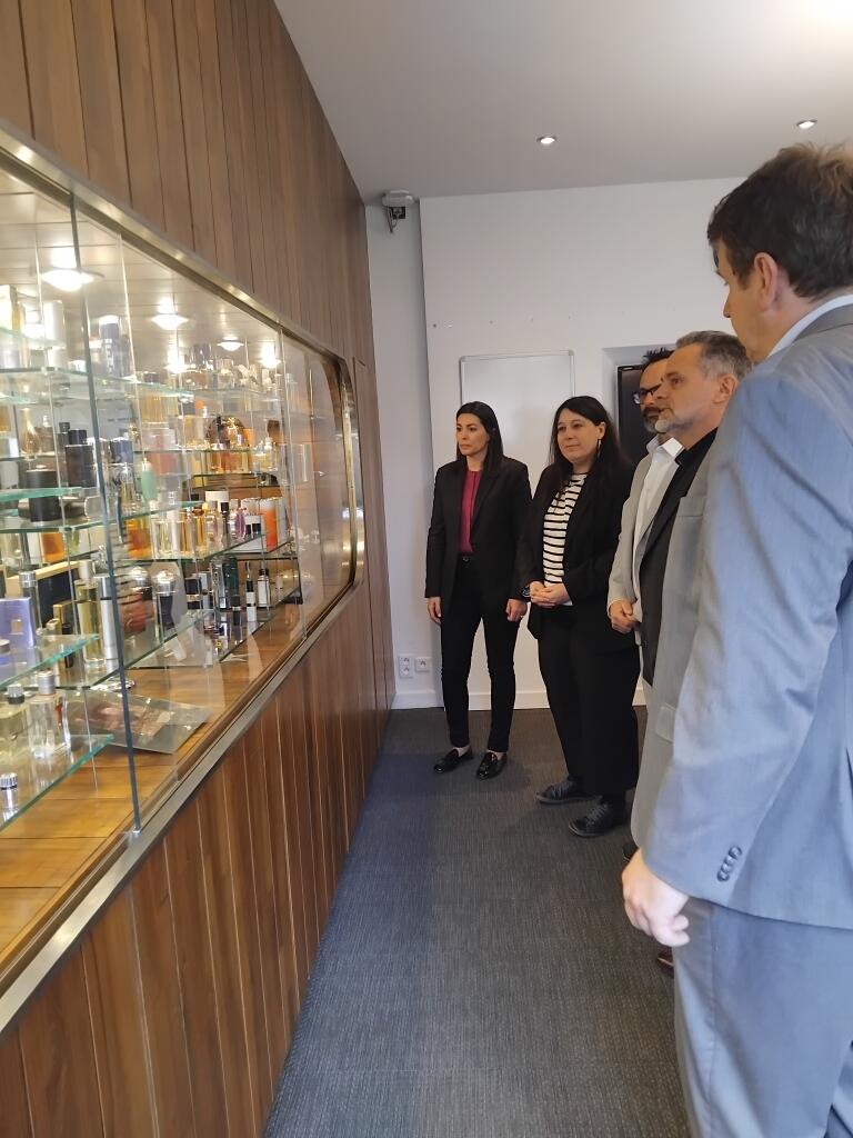 Image de Préfète du Lot - #Entreprise | Marilyne POULAIN, préfète du Lot, s'est rendue dans l'entreprise Pivaudran à Souillac 