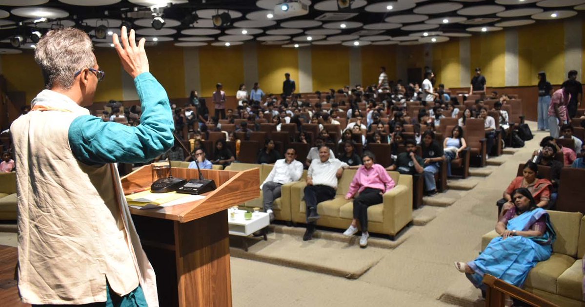 Kaushal Kishore tweet media