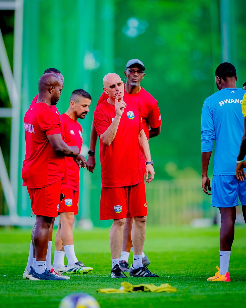 Umunyezamu Kwizera Olivier ntari mu basezerewe Abakinnyi batanu barimo ...