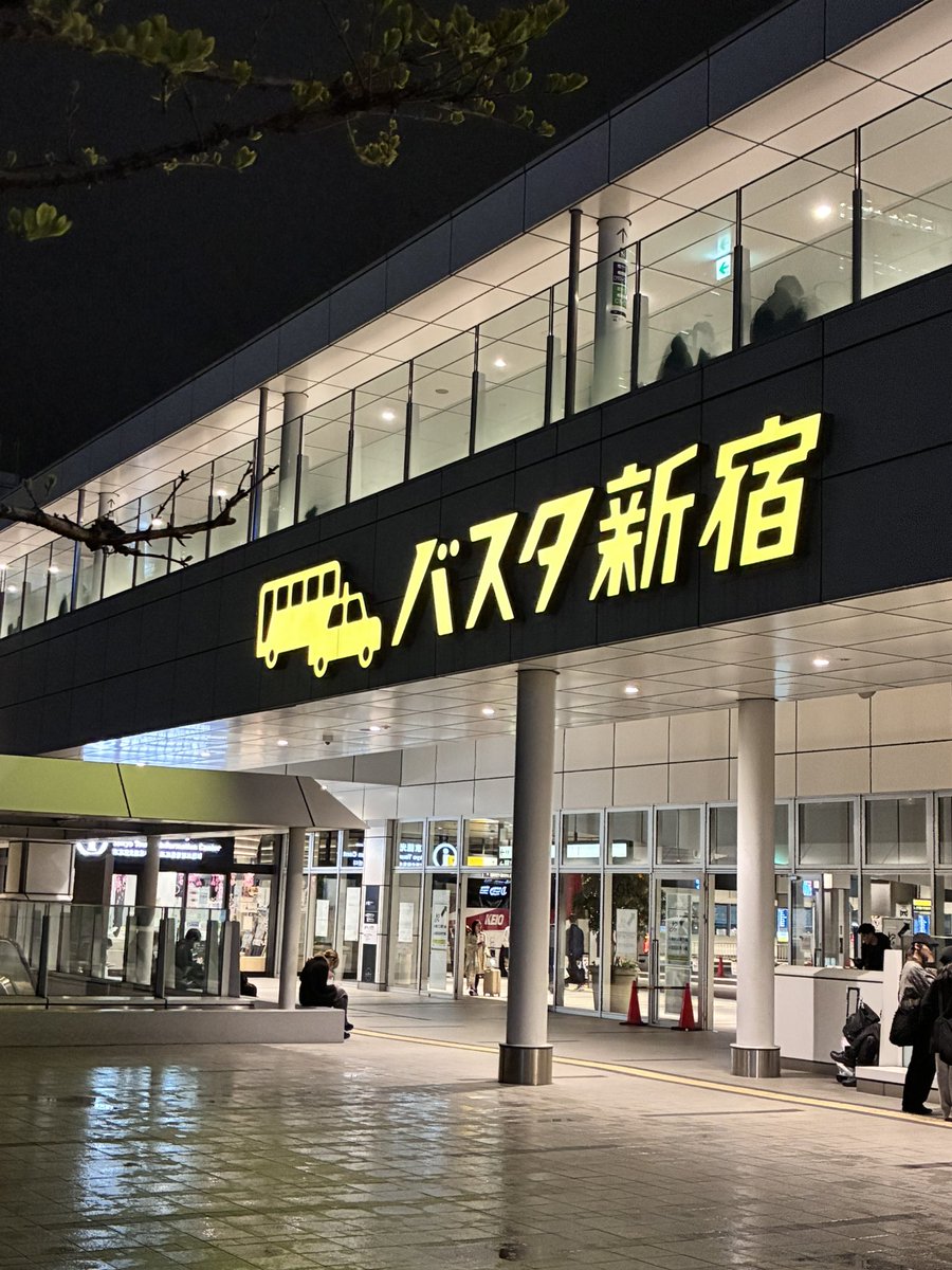 こみつ tweet media