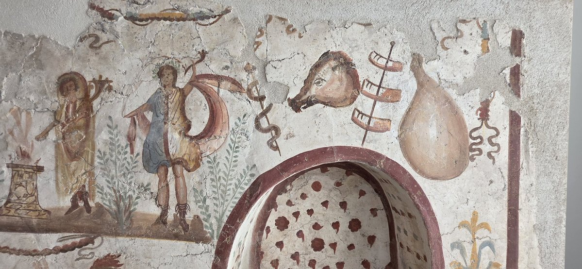 🏛 TotPompeia 🏛 tweet media