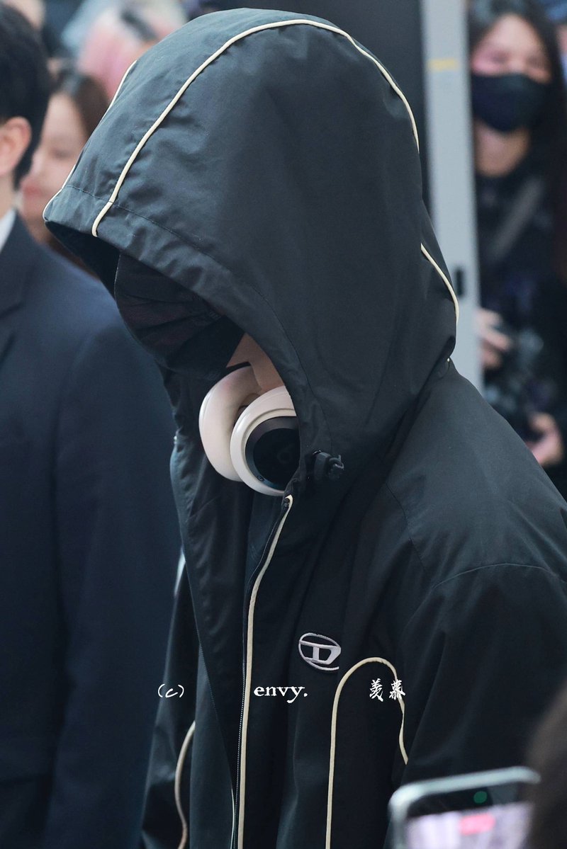 𝐞𝐧𝐯𝐲. tweet media