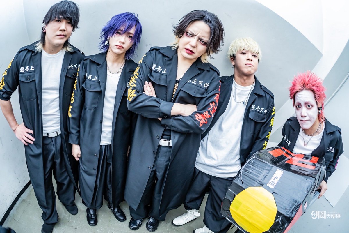 夕闇に誘いし漆黒の天使達 tweet media