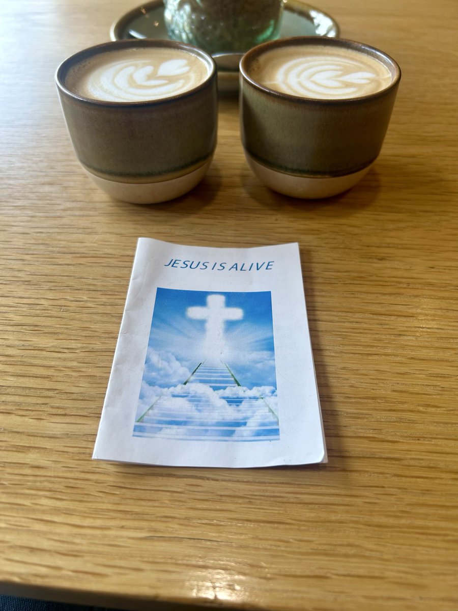 Chocolate Teapot tweet media