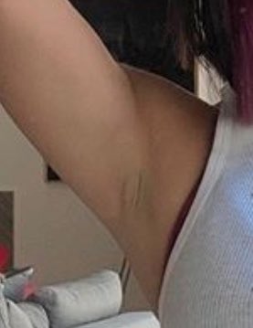 Stop scrolling, zoom in on Charli’s armpits, pump n’ goon 🥰 focus on what matters
