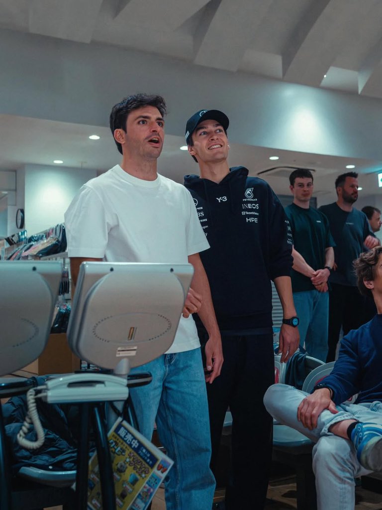 stella ☽︎🦄| tweet media