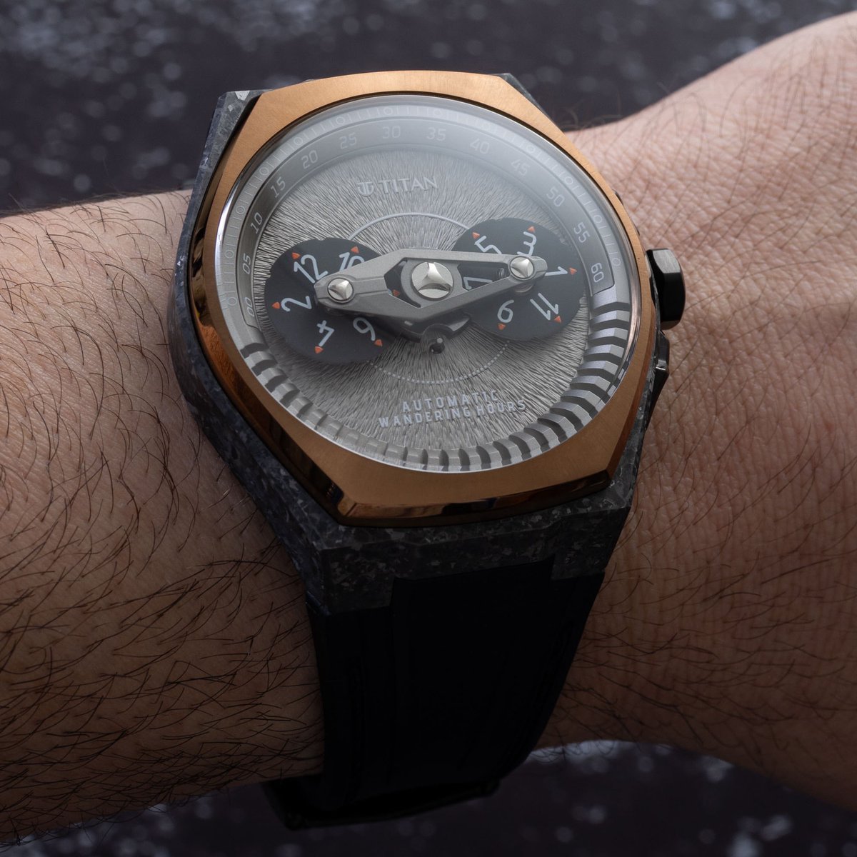 aBlogtoWatch tweet media