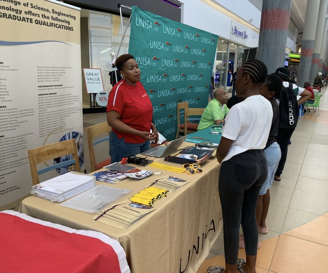 UnisaCSET's tweet photo. [CSET NEWS] Happening today, #CSET is participating at a Career Expo hosted in Jubilee Mall, Hammanskral presenting our college offerings to the learners in the community. It has been an eventful day , and we would like to thank all the learners who visited us to enquire about our offerings. 
#UnisaCSET 
#Unisa150andBeyond