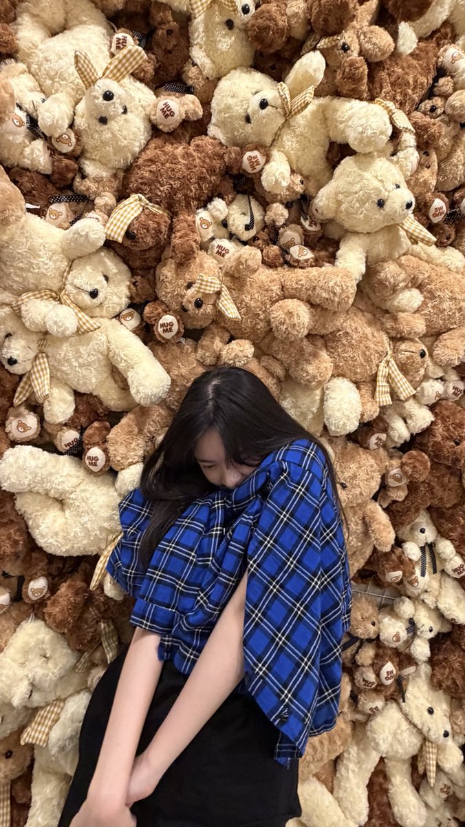 Hillary Abigail tweet media