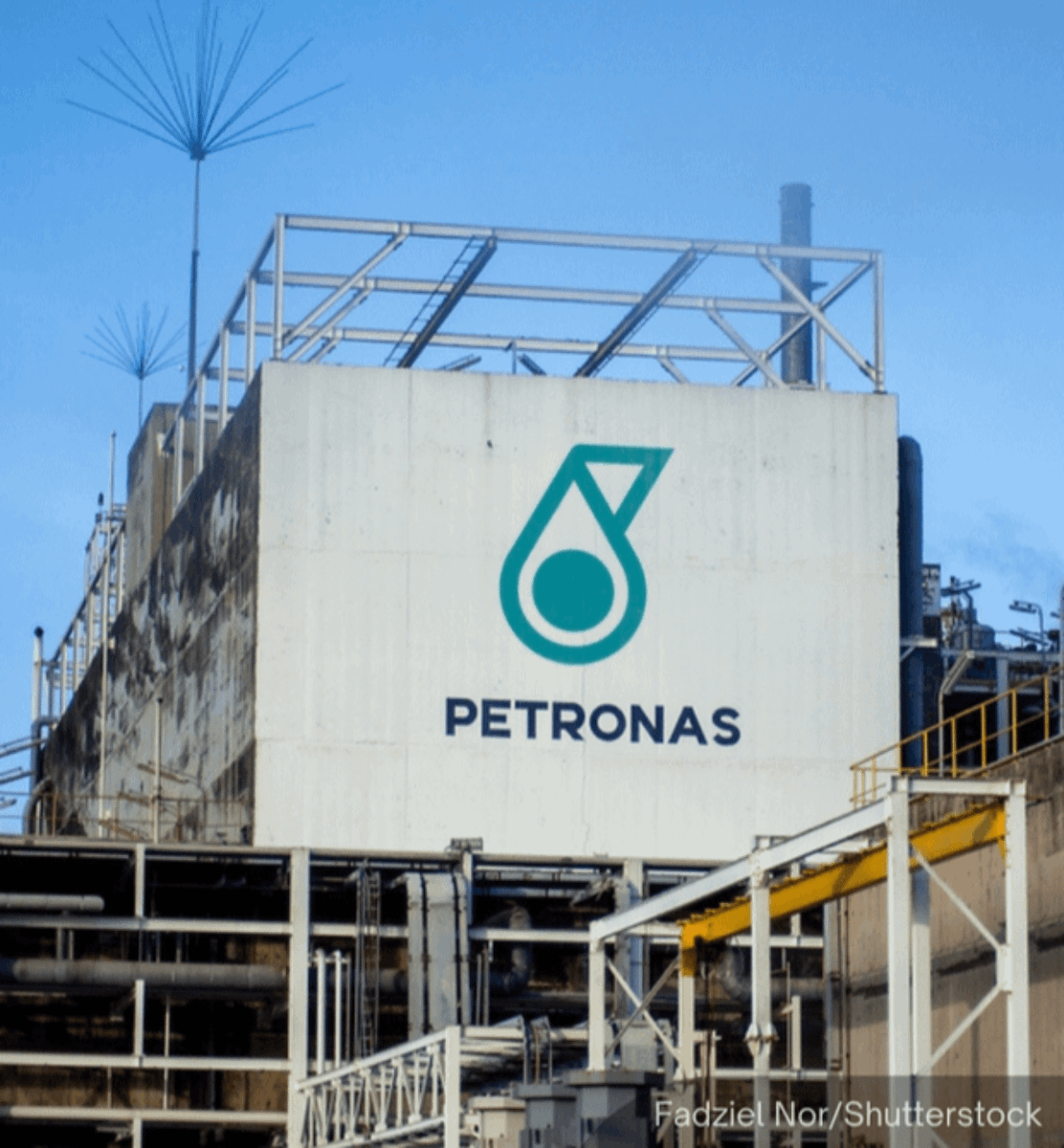 Putrajaya would utilise all available resources, including Petronas' global investments, to secure alternative petroleum sources from countries such as Brazil, Suriname and Canada.

"Kita bersyukur kerana masalah yang dihadapi tidak serumit di beberapa negara jiran," said PM