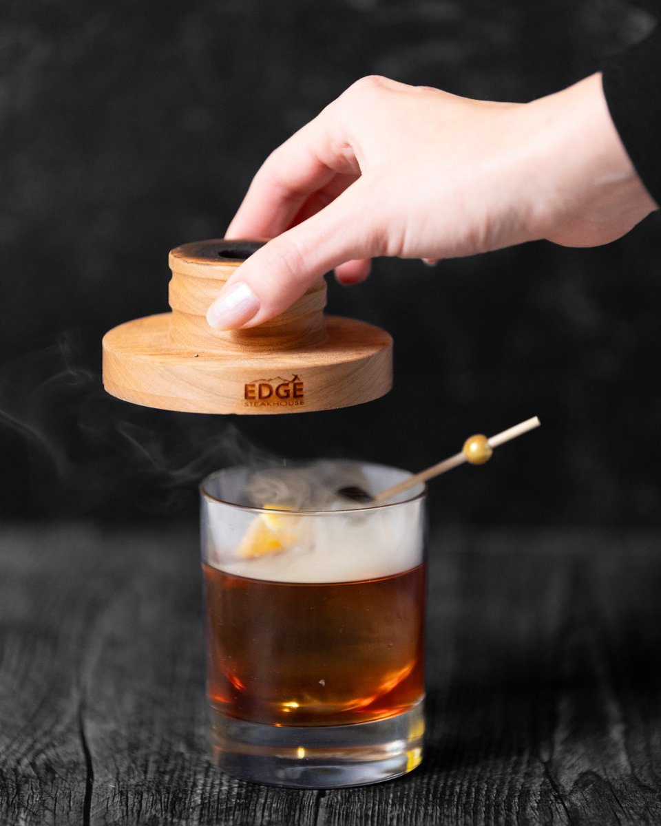 WestgateResorts's tweet photo. From smokes to flights 💨🥃✈️ and from ranches to mountains 🐎⛰️: Happy #NationalWhiskeyDay! 

Celebrate with us at Westgate River Ranch Resort &amp; Rodeo, Westgate Smoky Mountain Resort &amp; Water Park, or at Westgate Park City Resort &amp; Spa 🐴🏔️⛰️ https://t.co/1obm064snQ