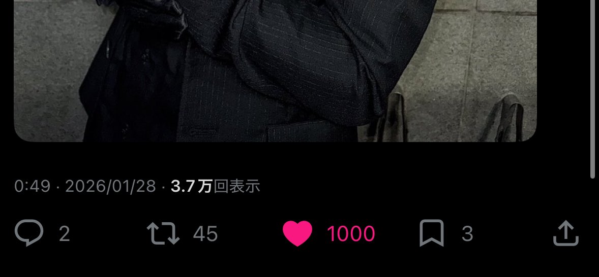 あやの tweet media