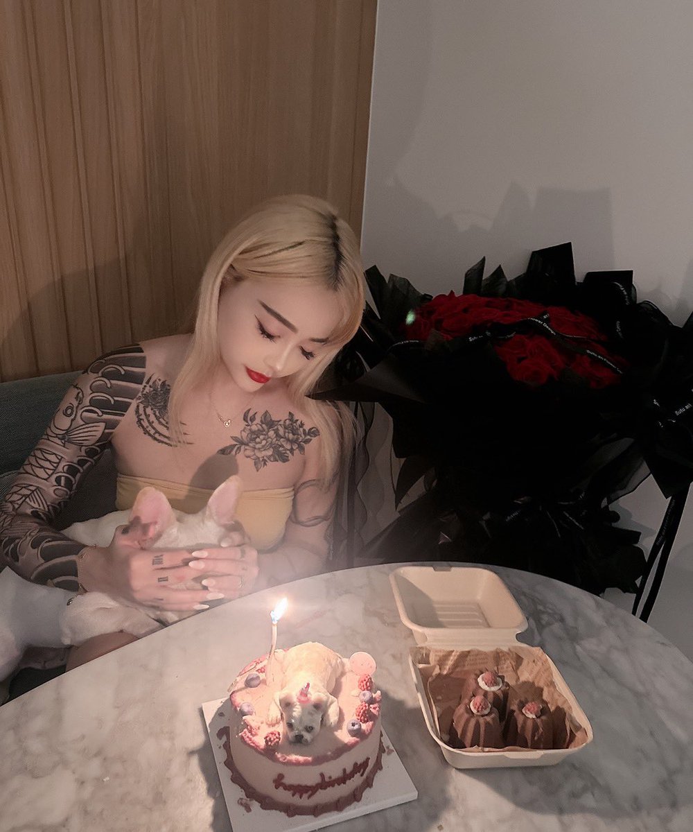 可可-來一口 tweet media