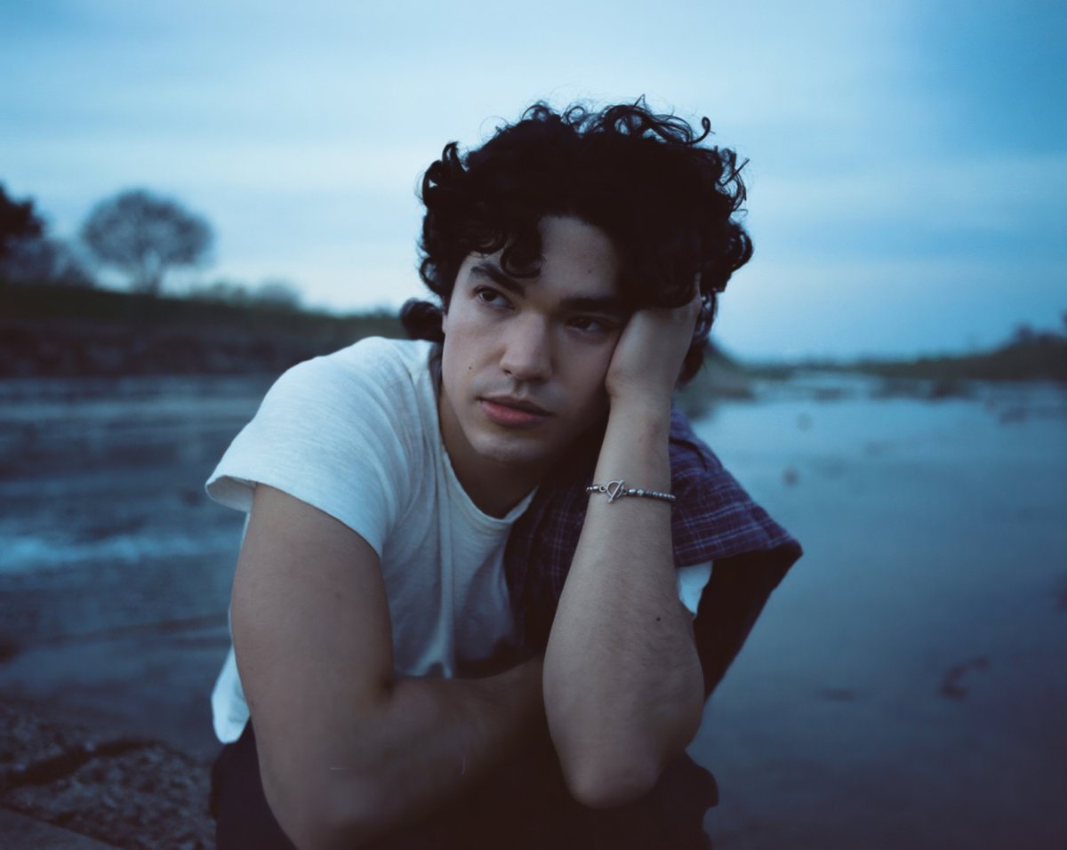 Conan Gray in 4k tweet media