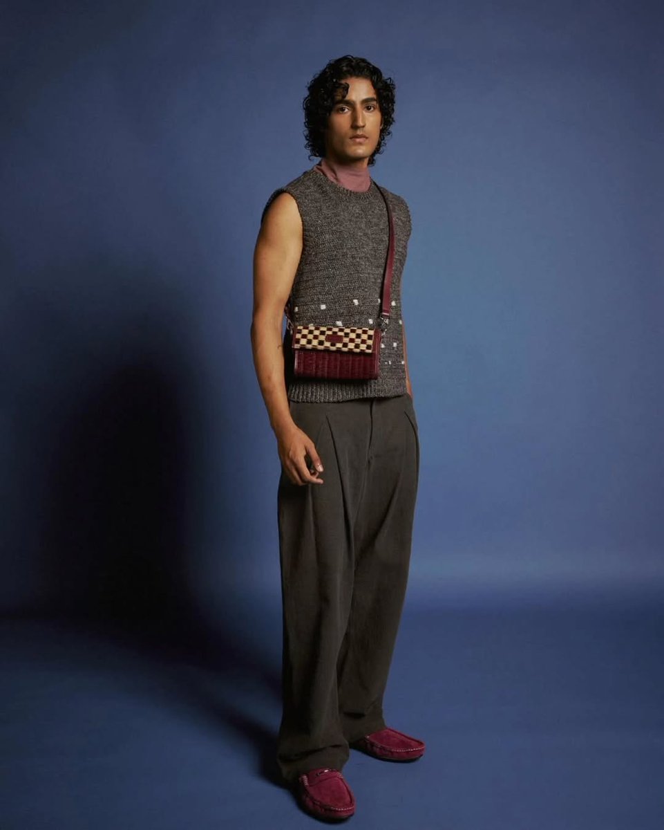 R | Elan tweet media