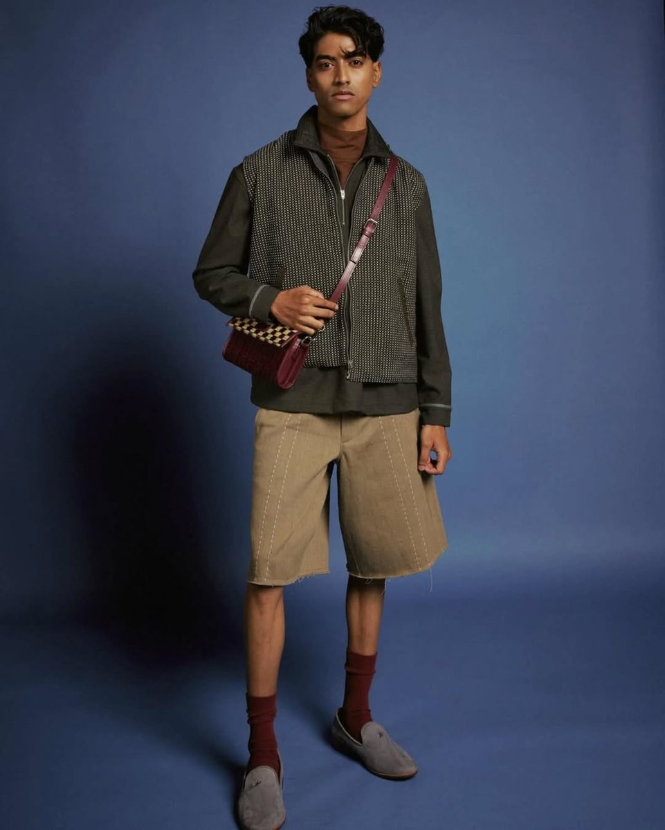 R | Elan tweet media