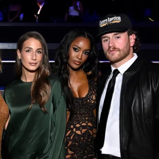 BRAVOOOMG tweet media