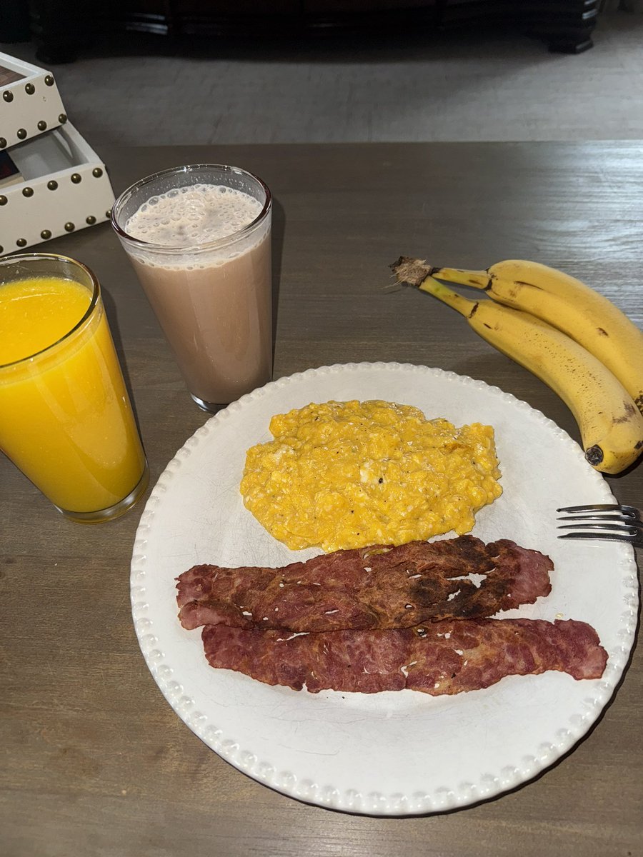 testosteroni🌞 tweet media