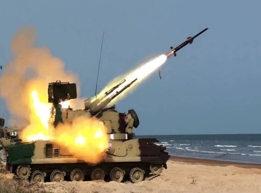 NewsIADN's tweet image. #MoD has signed two contracts worth ₹858 crores ($90 Million) for procuring #Tunguska missile systems and depot level maintenance of P-8I aircraft.