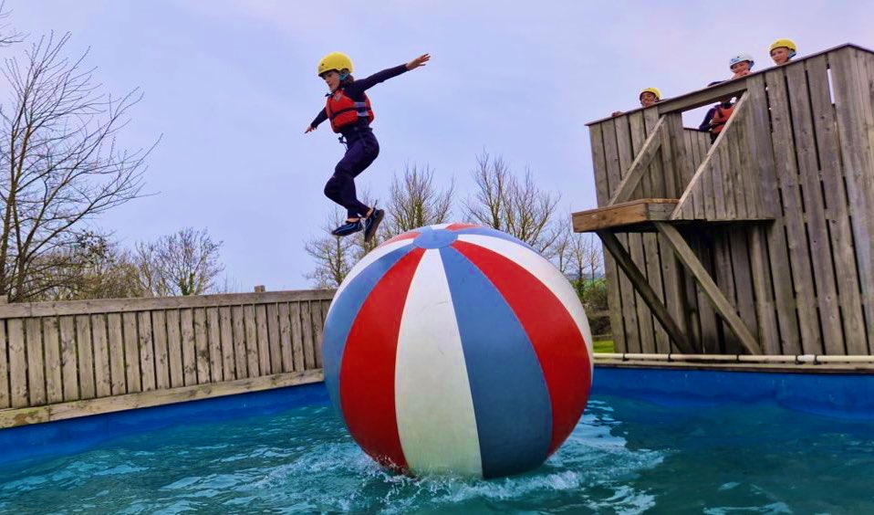 LEO Forest School tweet media