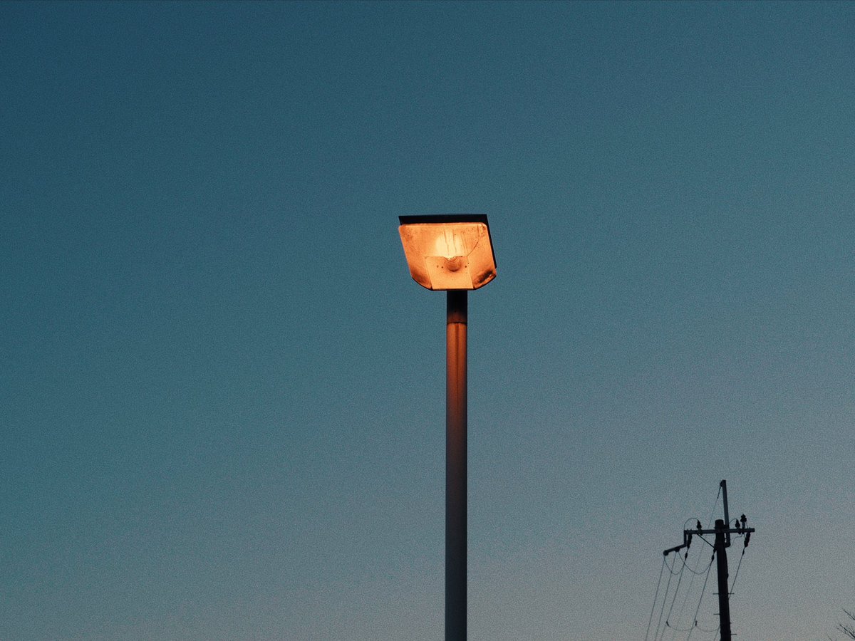 ᴍᴏᴏɴʟʏ tweet media