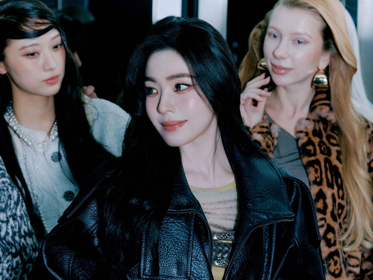 ไอรีน Red Velvet ขึ้นแท่นไอดอลหญิง อันดับ 1 บน Star Ranking อย่างไม่มีผู้ใดหาเทียบได้! 🩷

ไอรีน ลีดเดอร์วง Red Velvet ยังคงรักษาตำแหน่งอันดับหนึ่งในอันดับไอดอลหญิงยอดนิยมของ Star Ranking ไว้ได้อย่างเหนียวแน่น

ไอรีนได้รับคะแนนโหวตสูงสุดถึง 12,522 คะแนน ในการโหวต Star Ranking