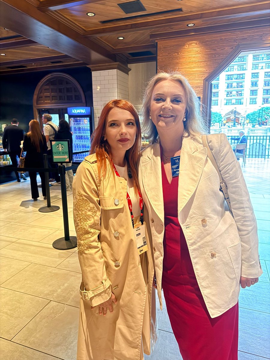 Vicky Richter🇩🇪🇺🇸🇧🇷🇬🇧 tweet media