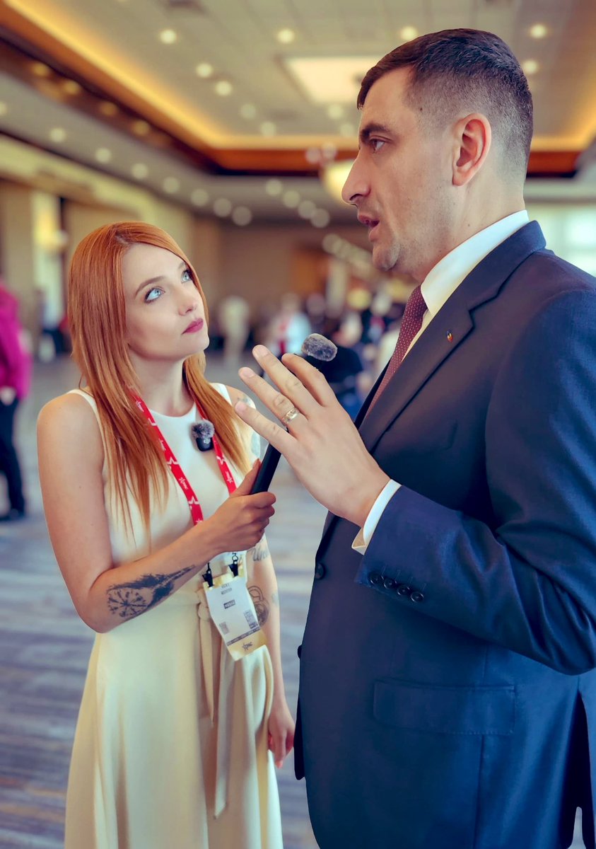 Vicky Richter🇩🇪🇺🇸🇧🇷🇬🇧 tweet media