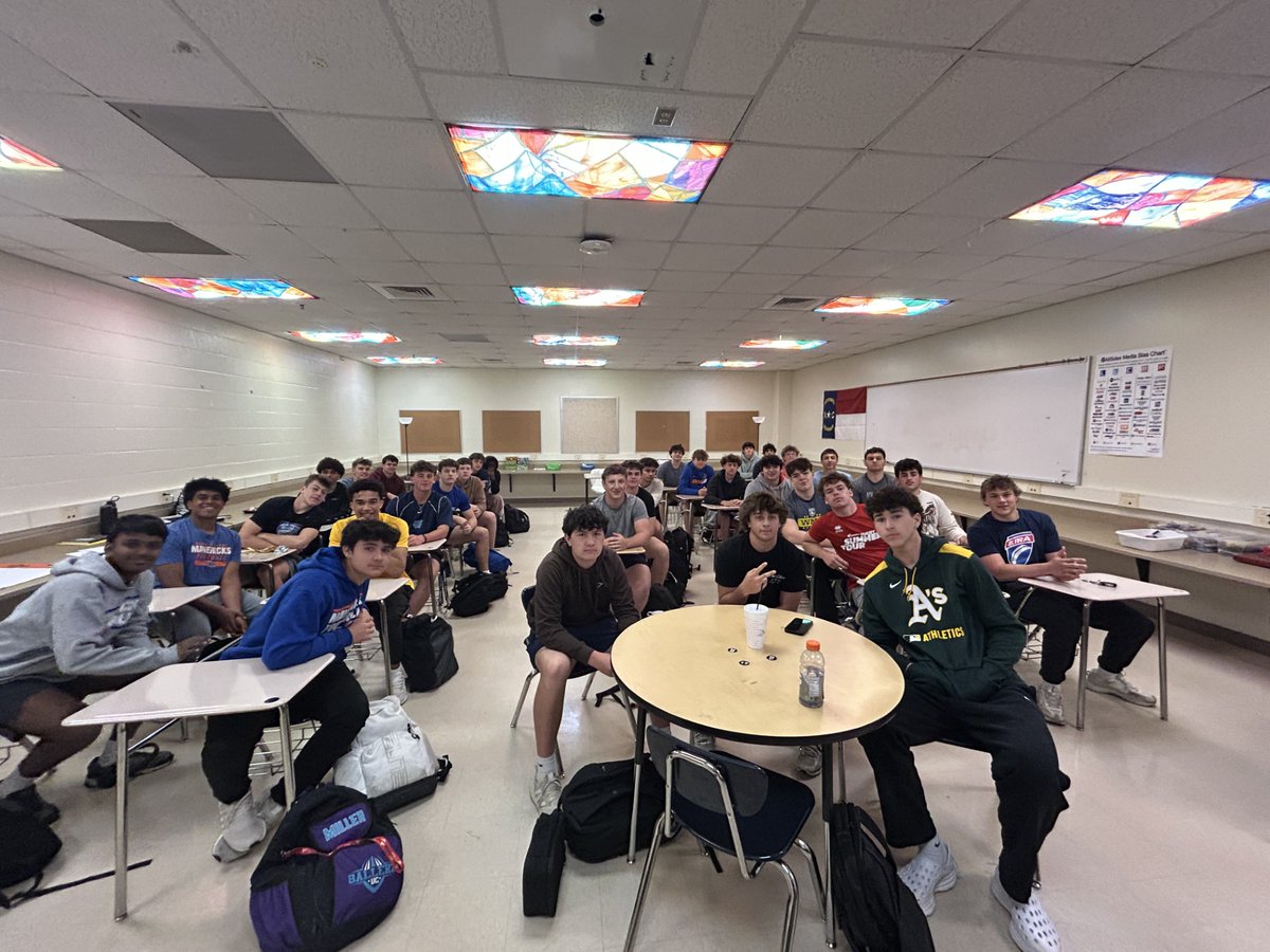 Marvin Ridge Football tweet media