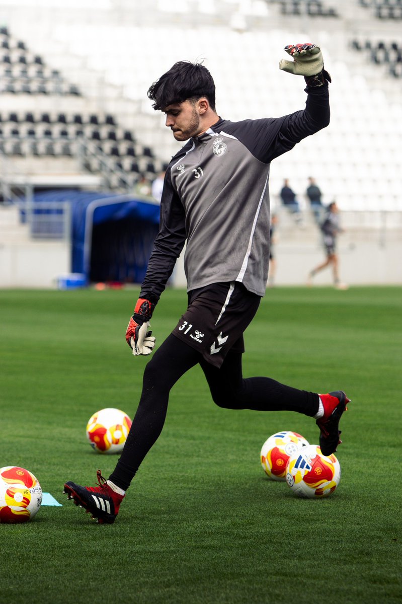 RBL1912's tweet photo. Trabajo hecho ✅

Listos para competir ⚽🔥

#BalonaBollullosCF https://t.co/3bxZsrZlIT