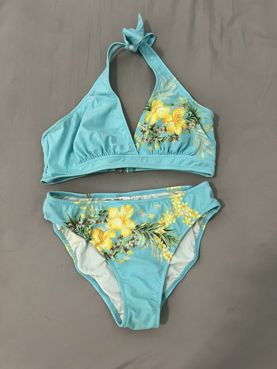 new and used tweet media