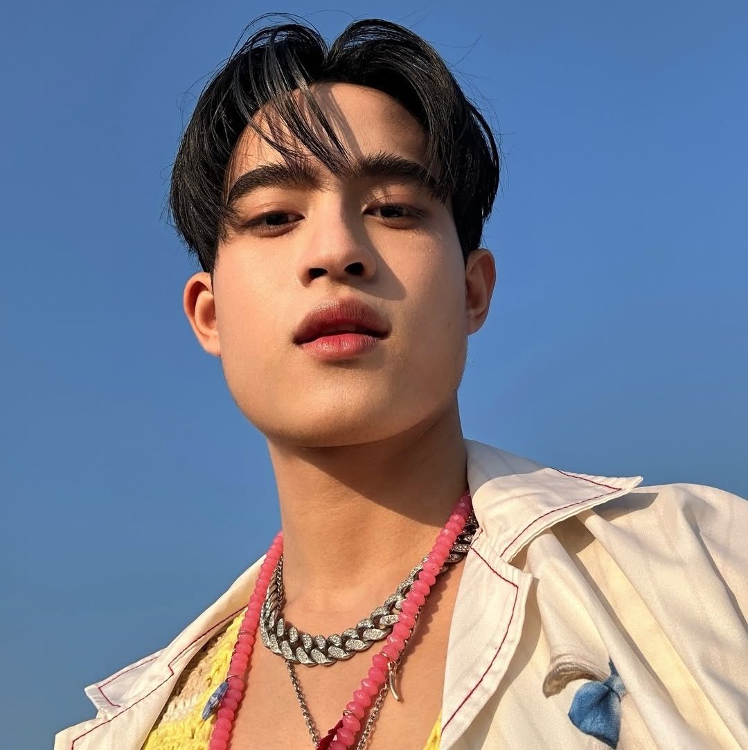 giulia ‧₊˚❀ tweet media