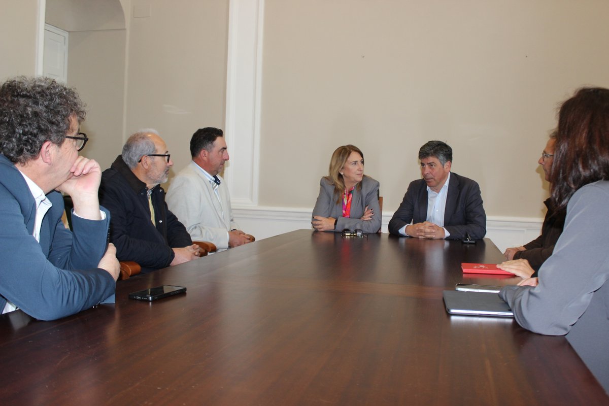 Ayto_Montilla's tweet photo. El Ayuntamiento de Montilla informa junto a la @SubGobCord de nuevas ayudas para el sector agrario, con compensaciones económicas y actuaciones para recuperar caminos rurales.

Toda la info https://t.co/MzfxYLv1il https://t.co/fOyhzvtWB5
