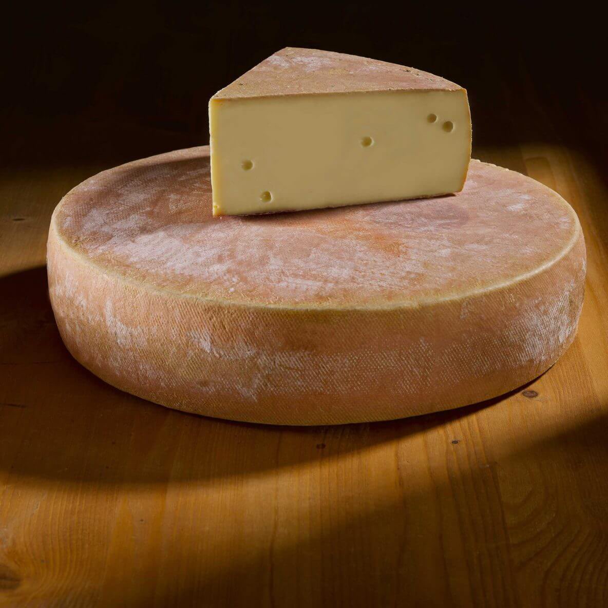 Les Produits Laitiers tweet media