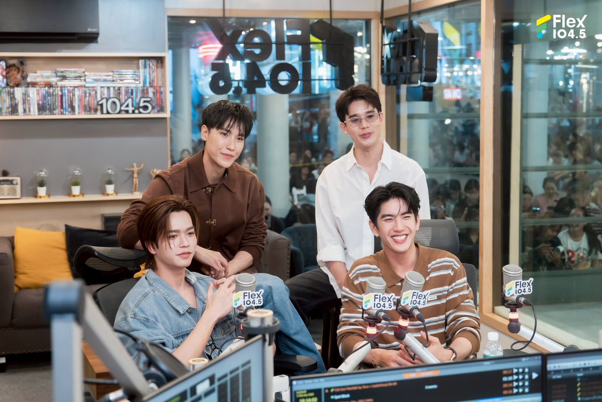 Flex 104.5 tweet media