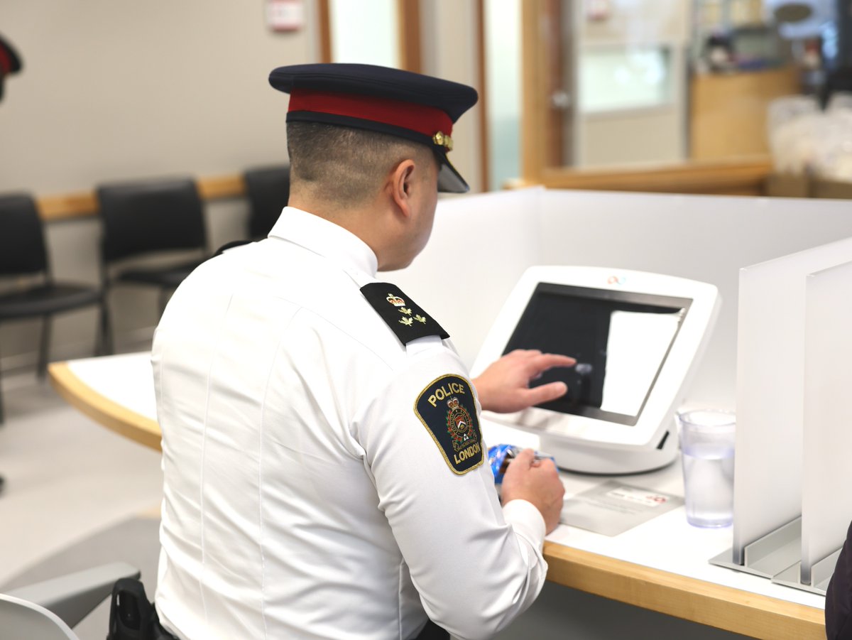 London Police Service ON tweet media