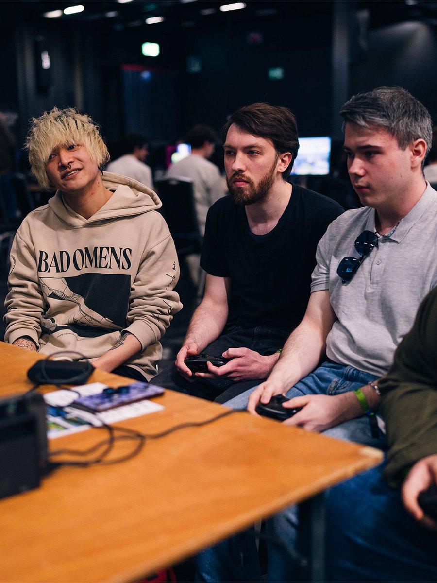 gamescom tweet media