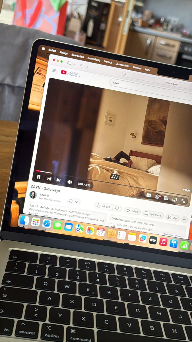 mara 🍋 tweet media