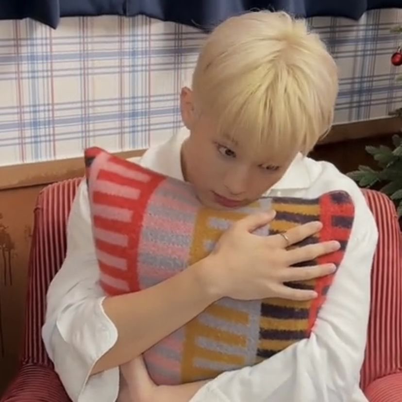 Ajelcantik tweet media