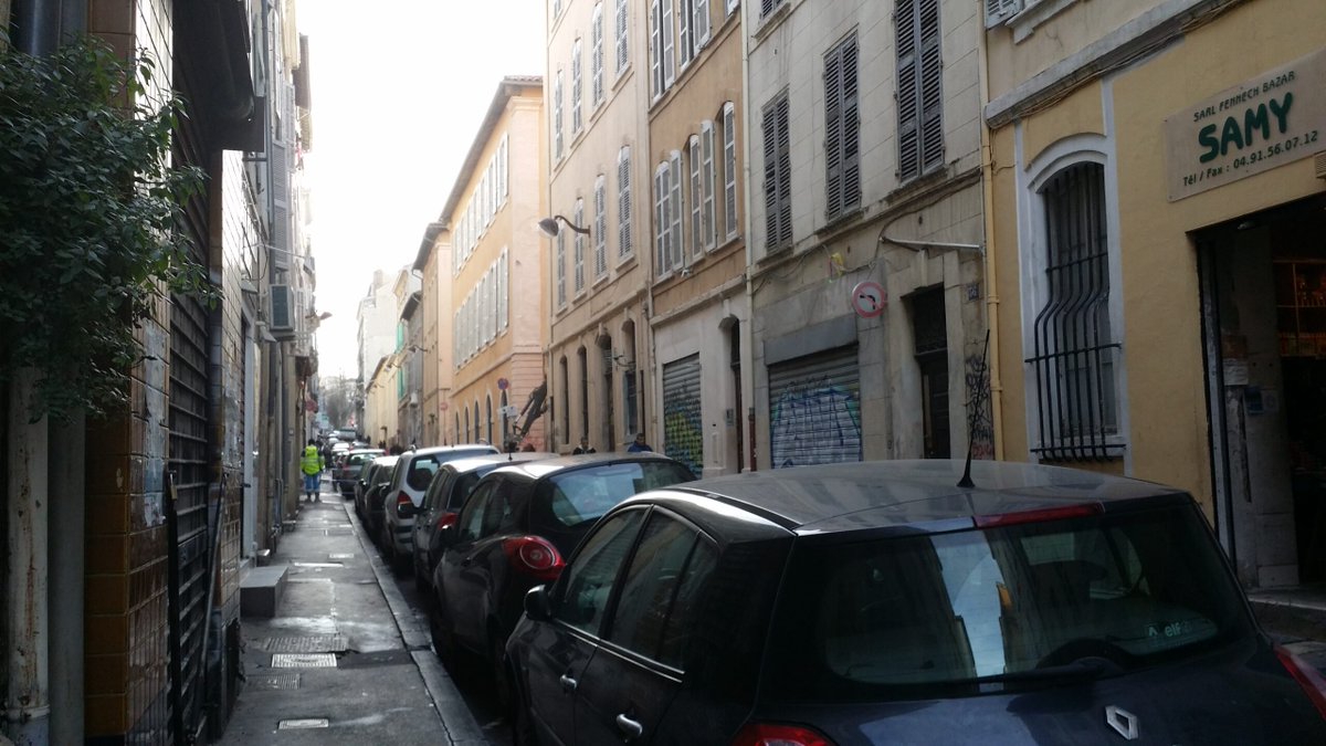 Fdesouche.com est une revue de presse tweet media