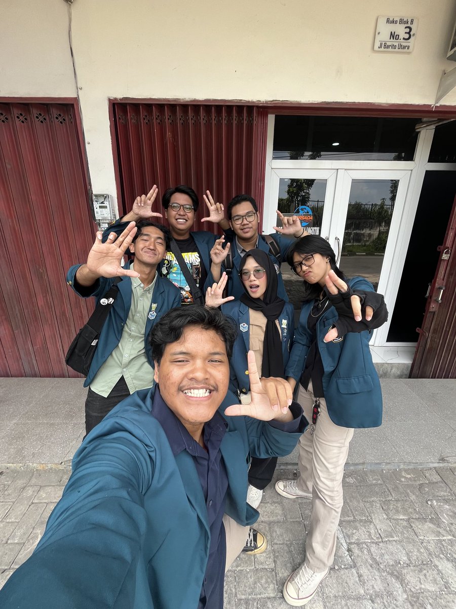 reja #ACAB 1312 tweet media