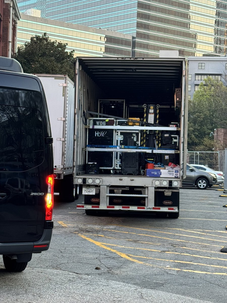 Paramore Tour Updates tweet media