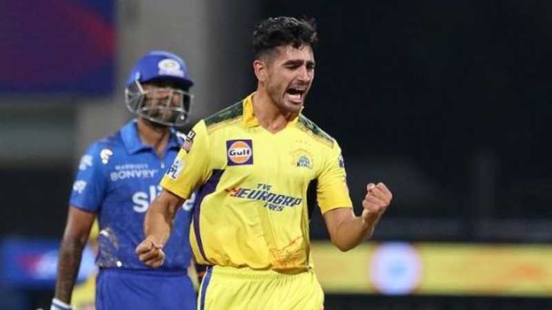 CricketCentrl's tweet image. 🚨CSK DANGEROUS DEATH OVERS BOWLING OPTION FOR IPL 2026🚨

1. Mukesh Choudhary 
2. Matt Henry 
3. Shivam Dube 
4. Anshul Kamboj
5. Khaleel Ahmed 
6. Aman Khan