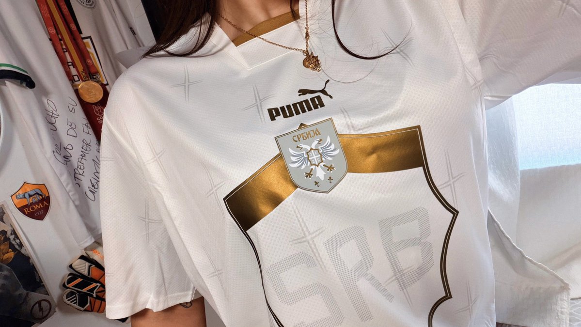 noelia 🐺 tweet media