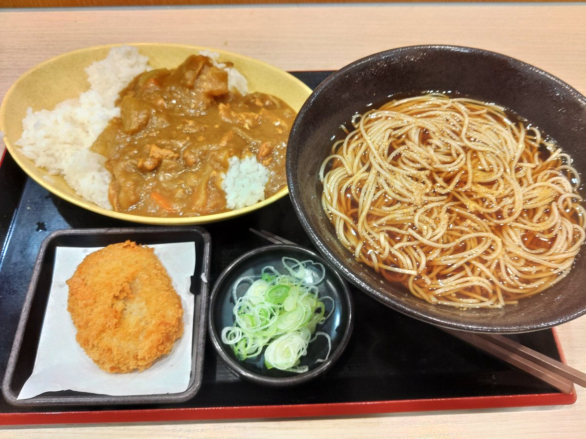 あや@カレーの王子様 tweet media