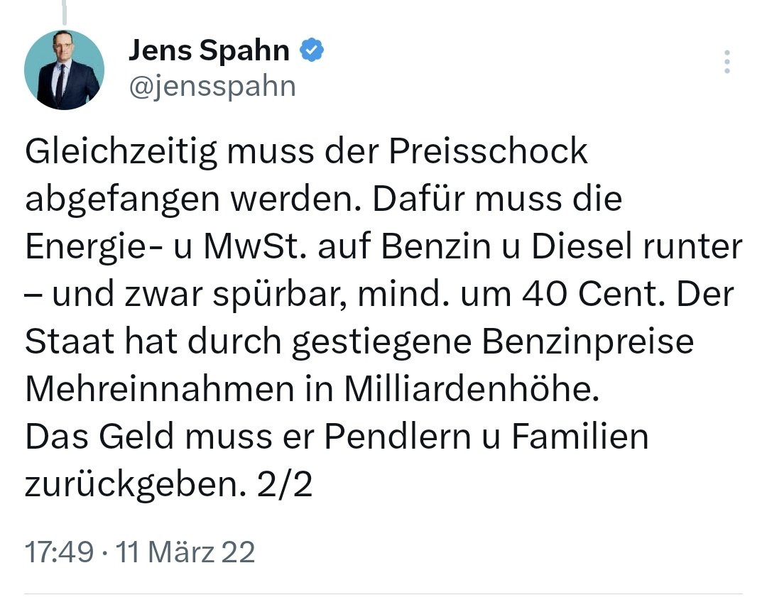 Storch_i tweet media