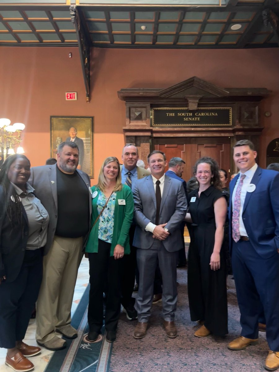 SCATCs's tweet photo. Earlier this week, athletic trainers spent time in Columbia advocATing for athletic training in South Carolina. Thank you Senator Russell Ott for spending time with us and supporting athletic trainers. #scata #athletictraining https://t.co/KMNGB7U1jp