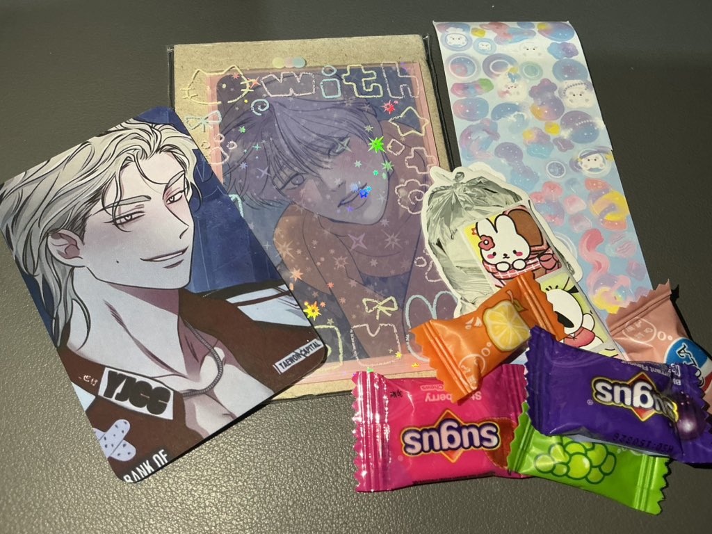 ได้รับของแล้วนะคับ แพ็คดีมาก+ของแถมน่ารักสุดๆ ขอบคุณมากเลยน้าา~ 🎀🧸
 #review_emmi